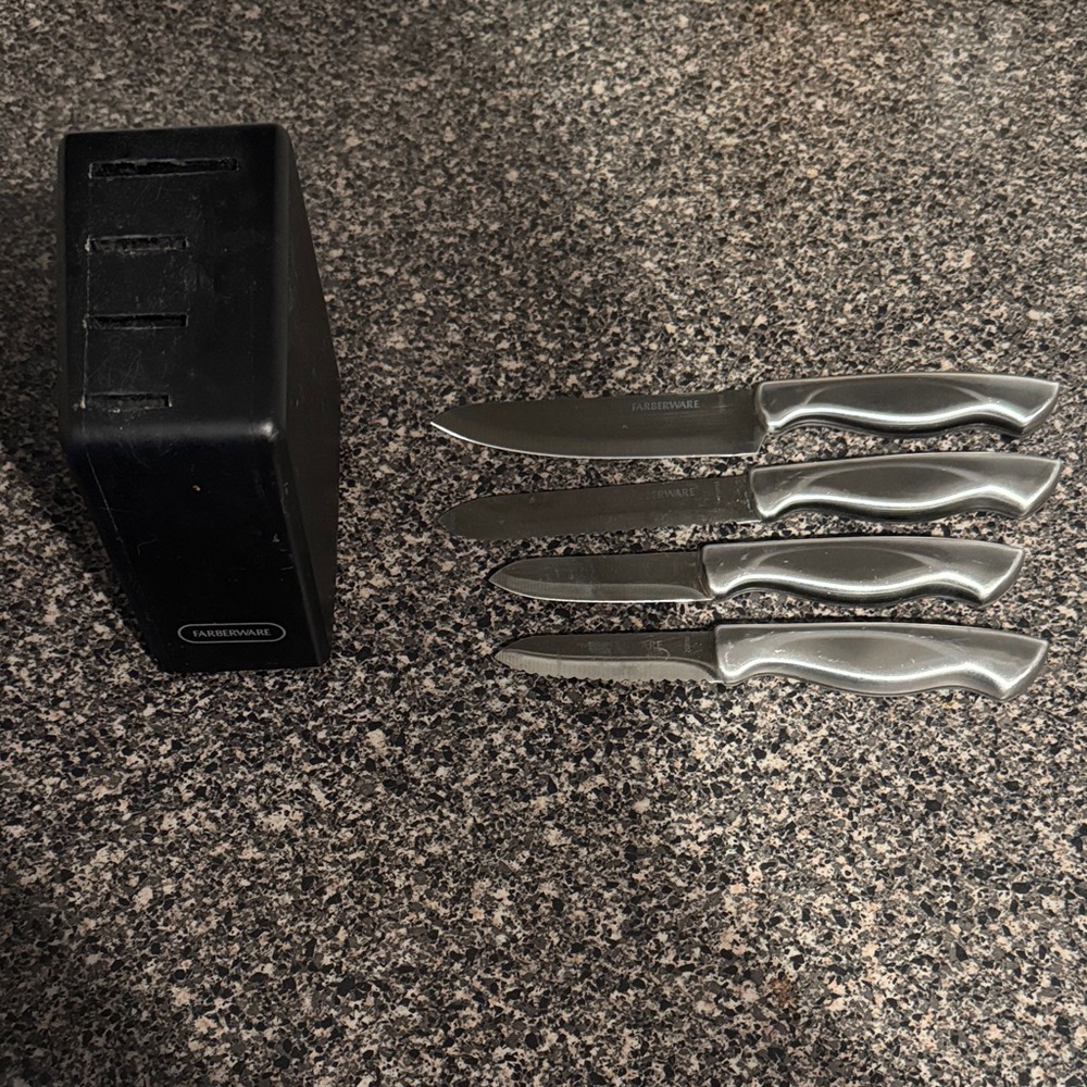 Farberware Silver and Black Knife Set - Picture 2 of 2